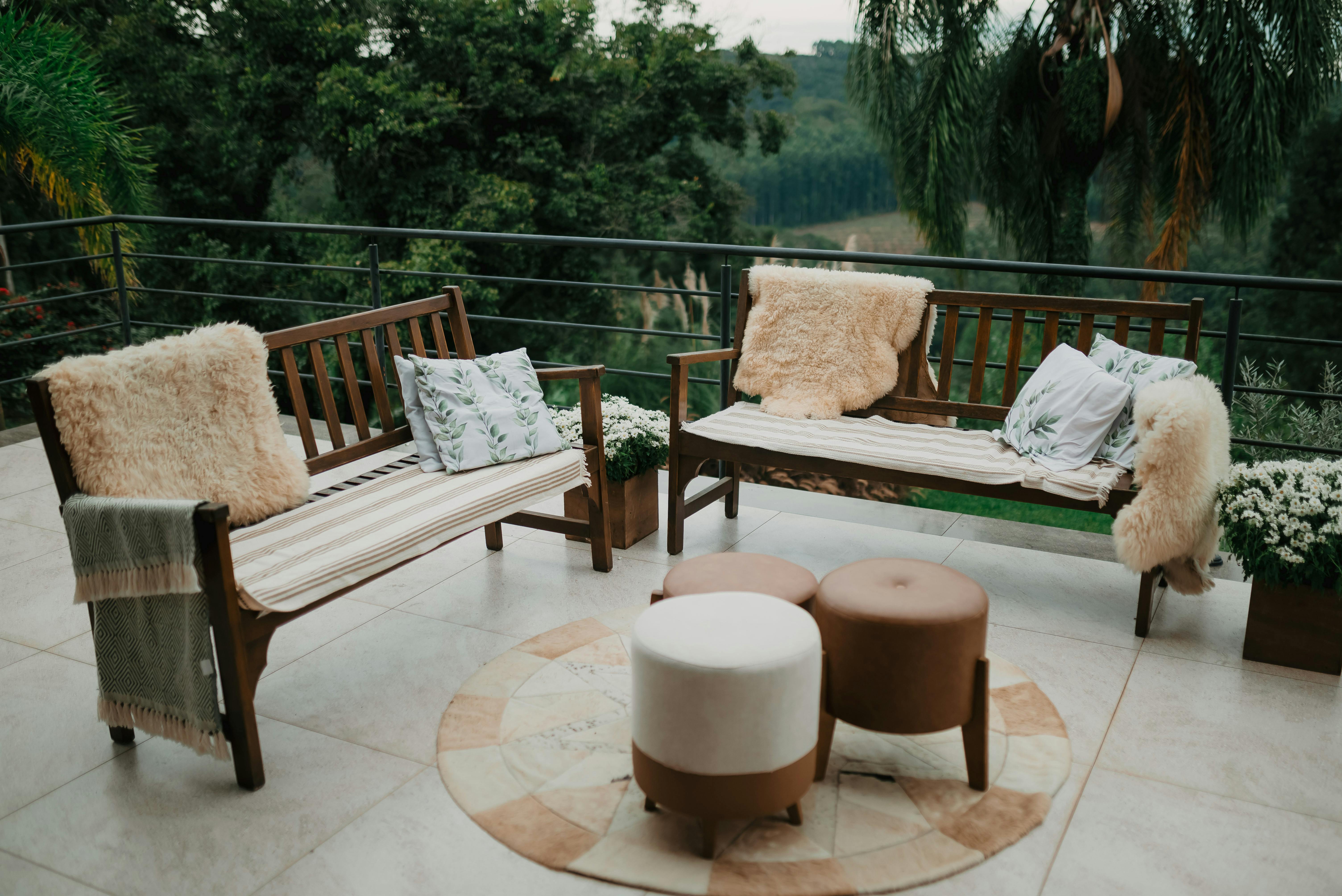Upgrade Your Home with Stunning Luxury patio furniture